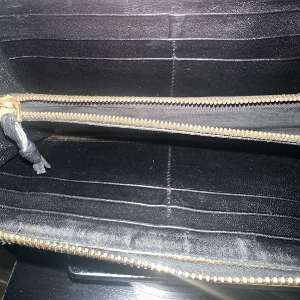 Bottega Veneta Black Woven Wallet - Picture 5 of 9